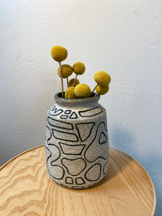 Doodle Vase in Granite